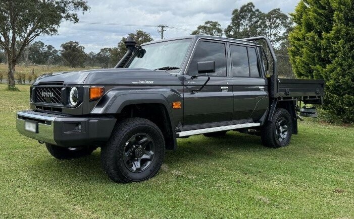 Toyota Landcruiser image 1