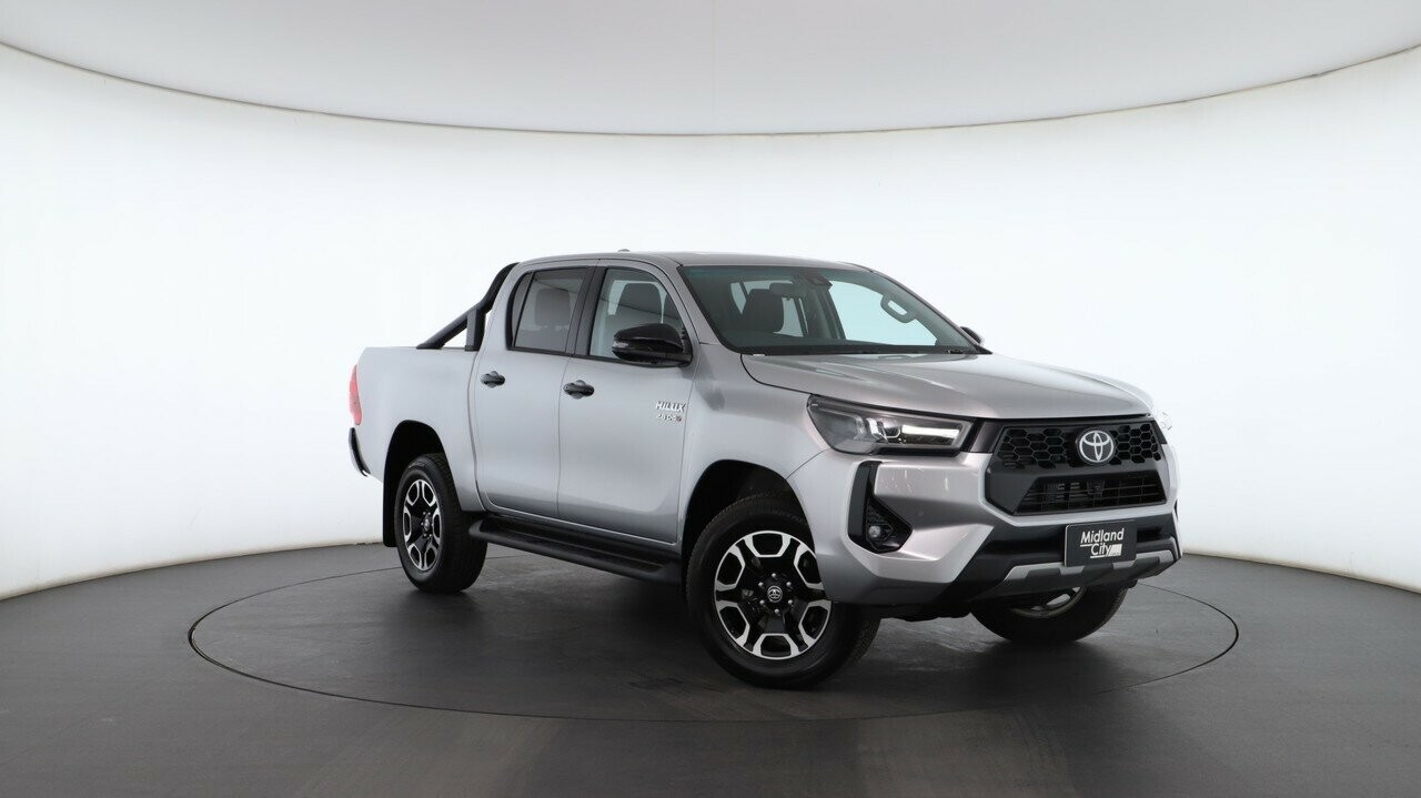 Toyota Hilux image 1