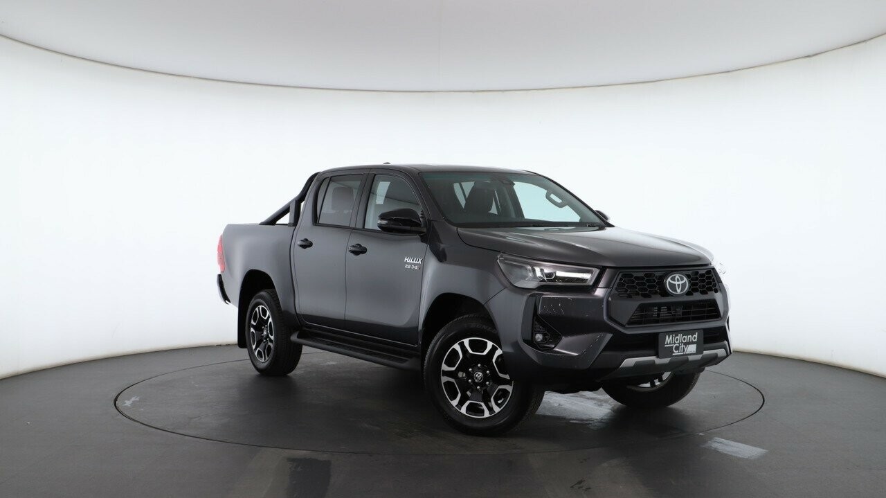 Toyota Hilux image 1