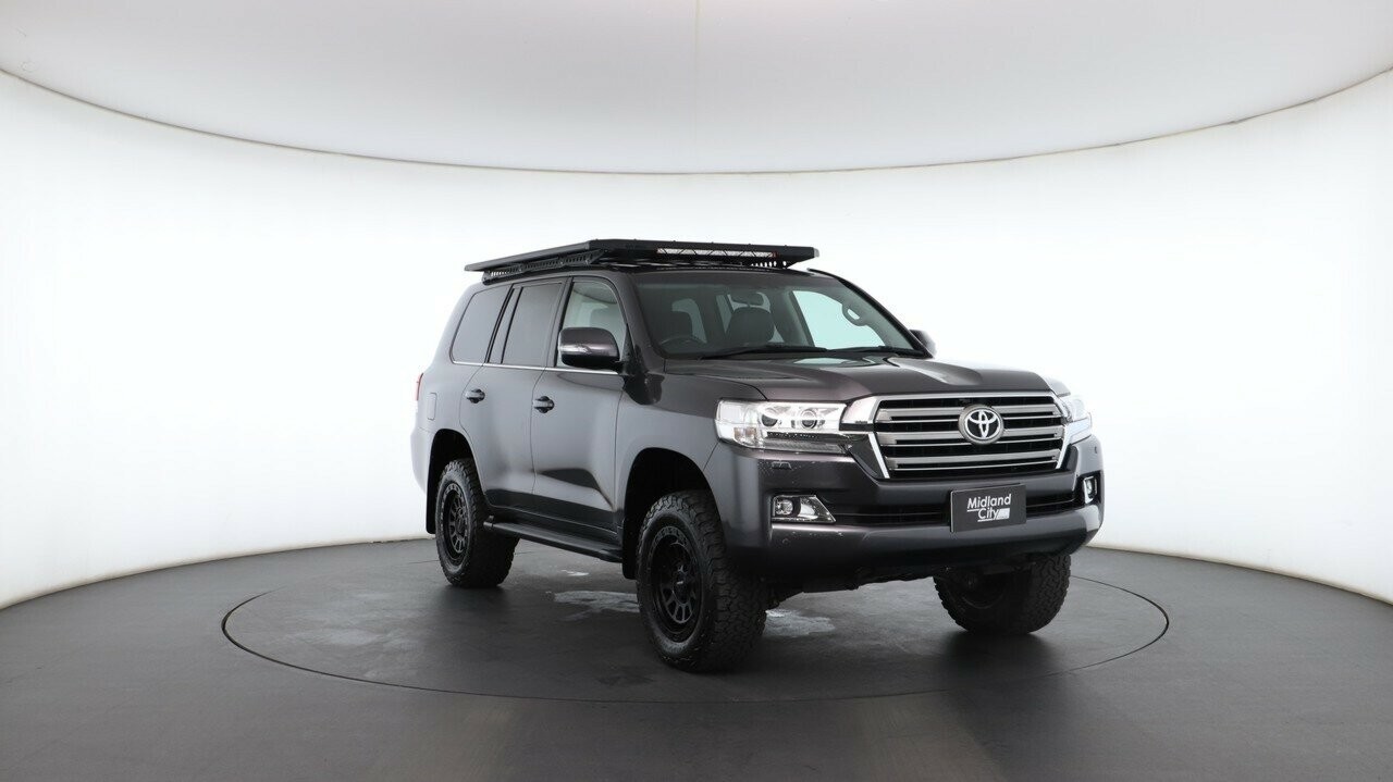 Toyota Landcruiser image 4