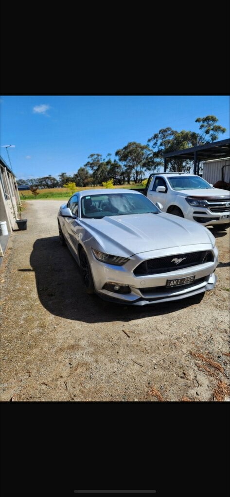 Ford Mustang image 3