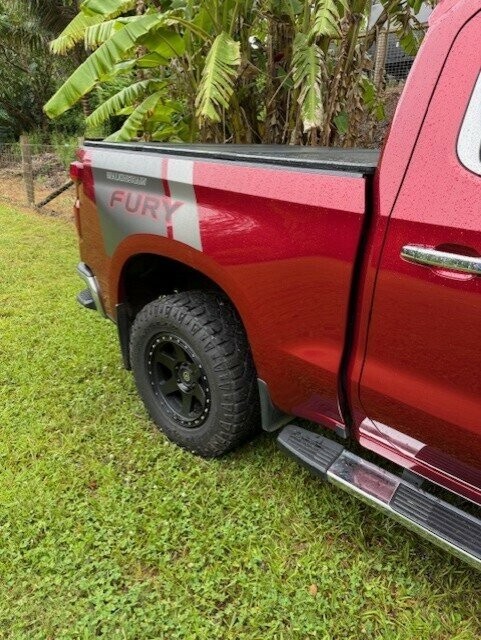 Chevrolet Silverado image 2