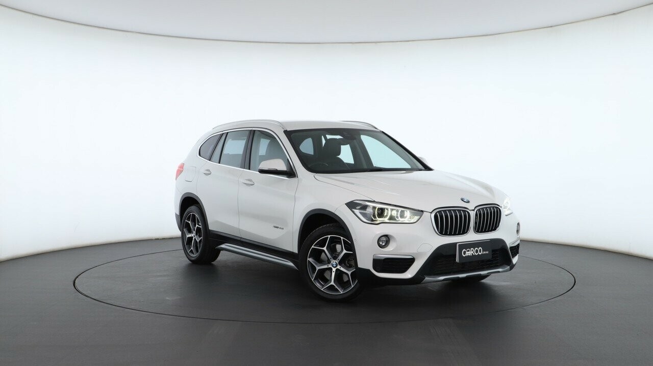 BMW X1 image 1