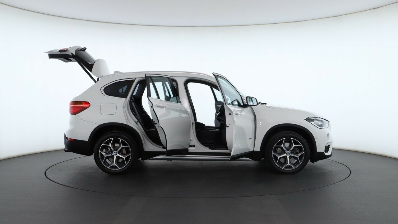 BMW X1 image 3