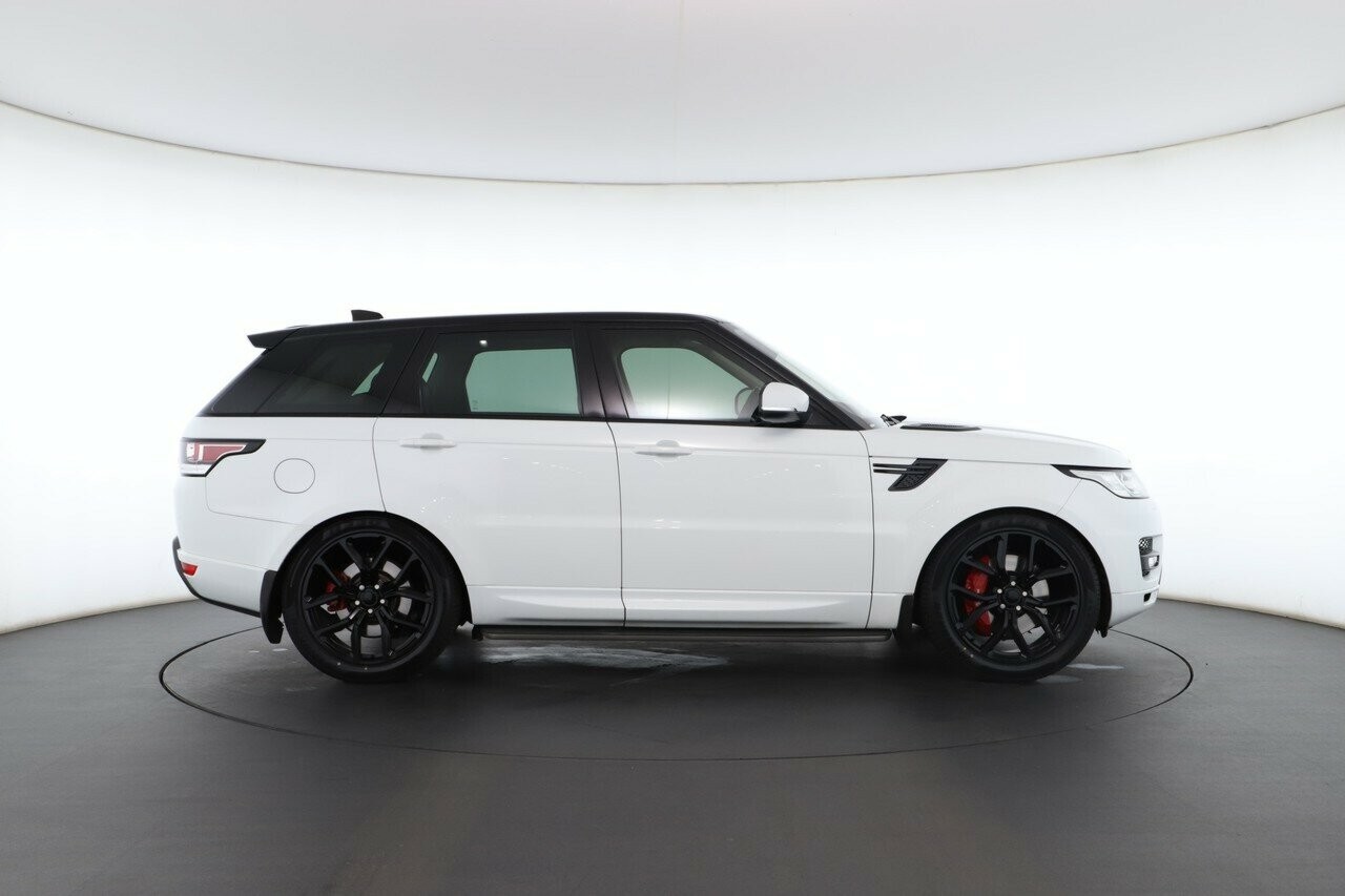 Land Rover Range Rover Sport image 2