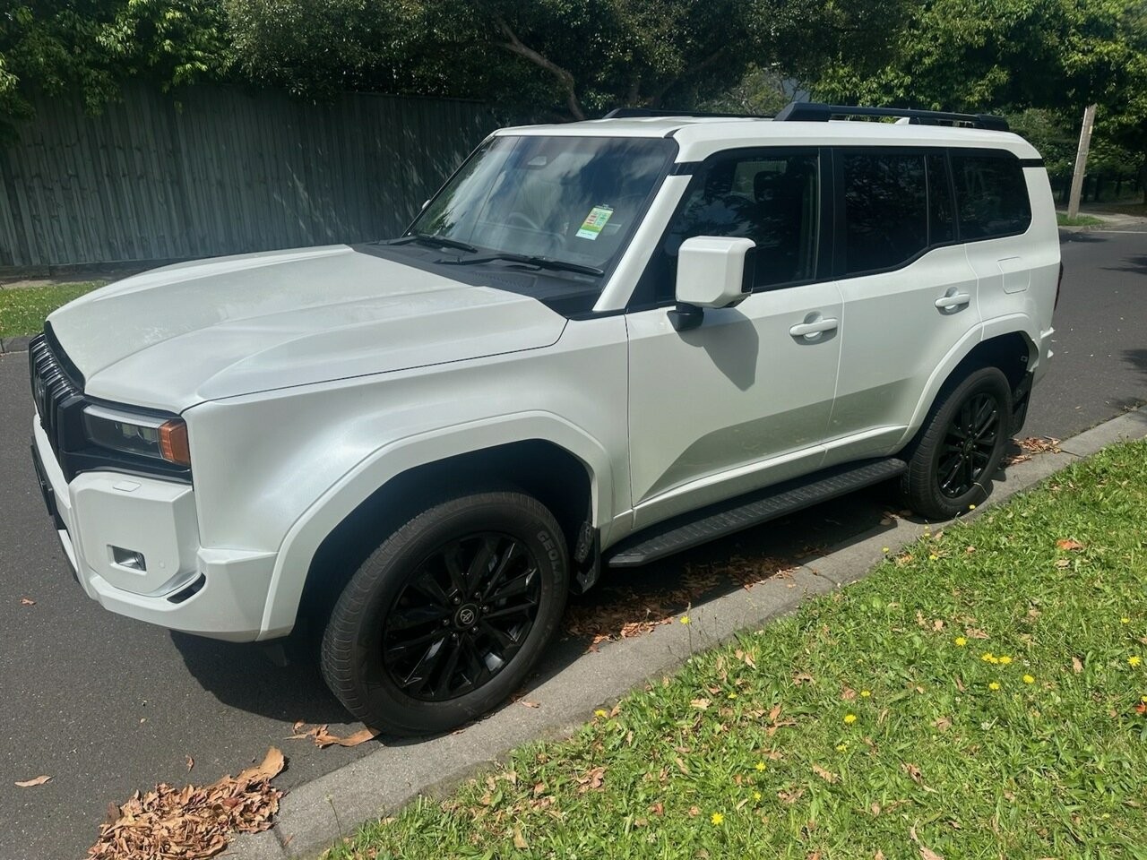 Toyota Landcruiser Prado image 4