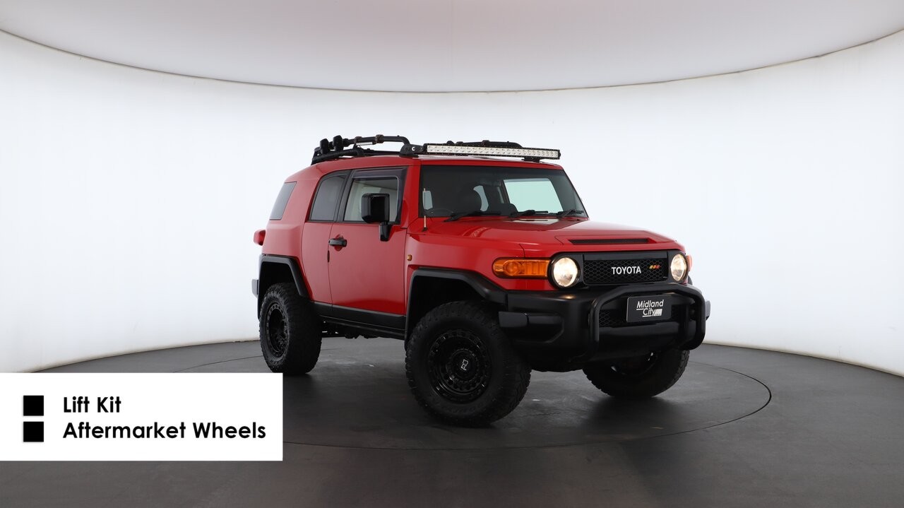 Toyota Fj Cruiser image 1