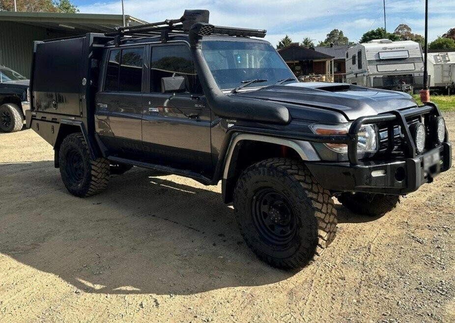 Toyota Landcruiser image 1