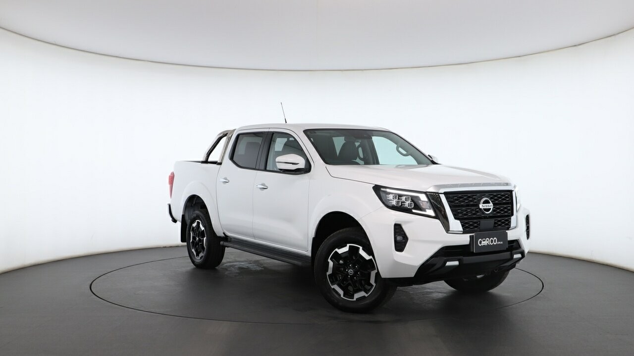 Nissan Navara image 1