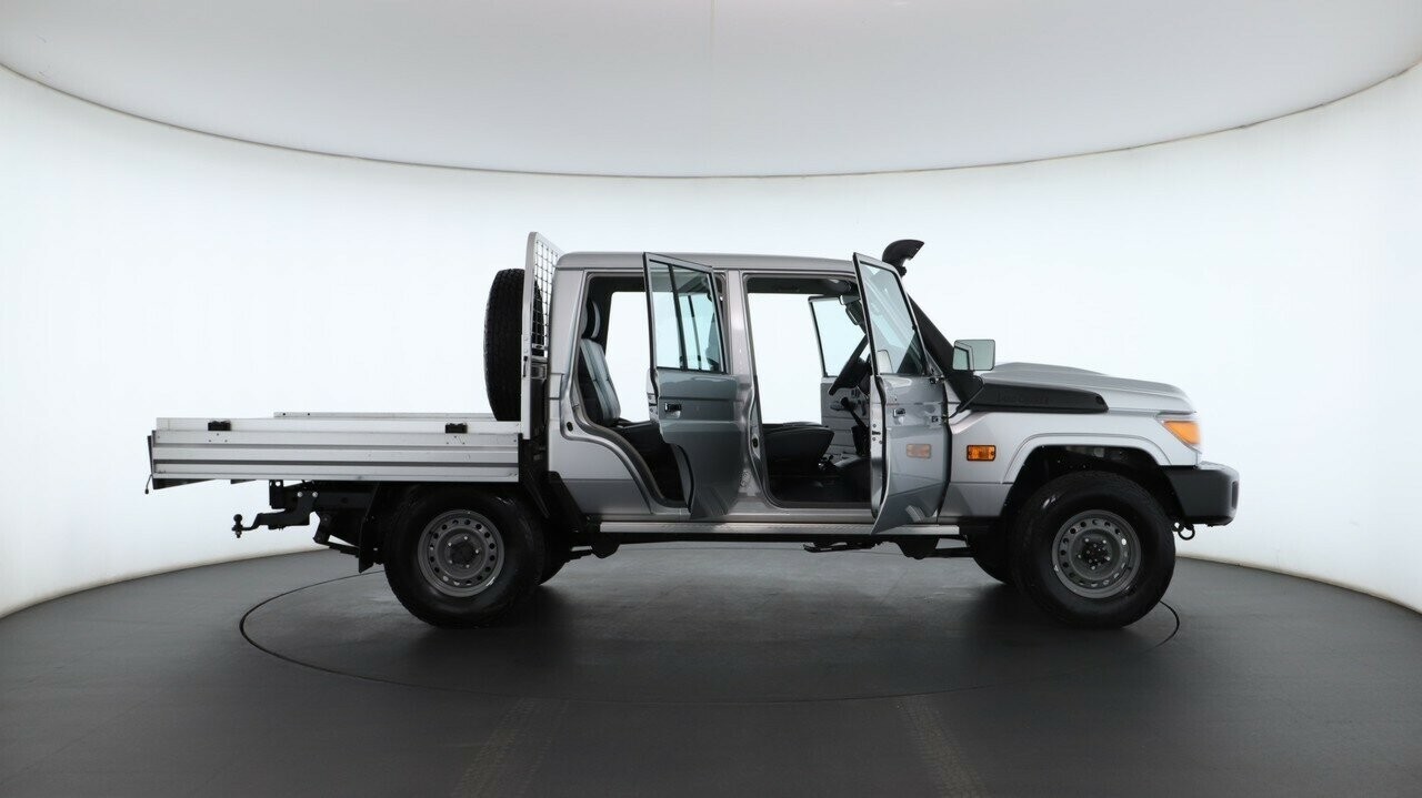 Toyota Landcruiser image 3