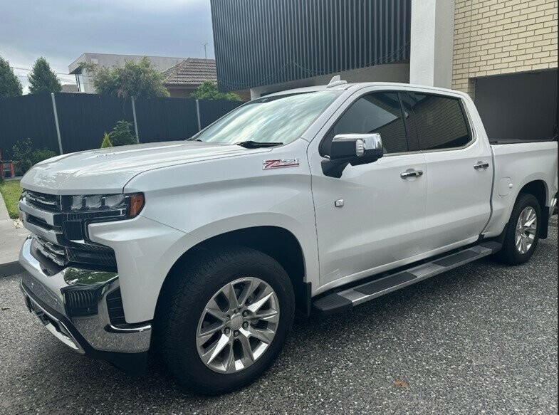 Chevrolet Silverado image 1