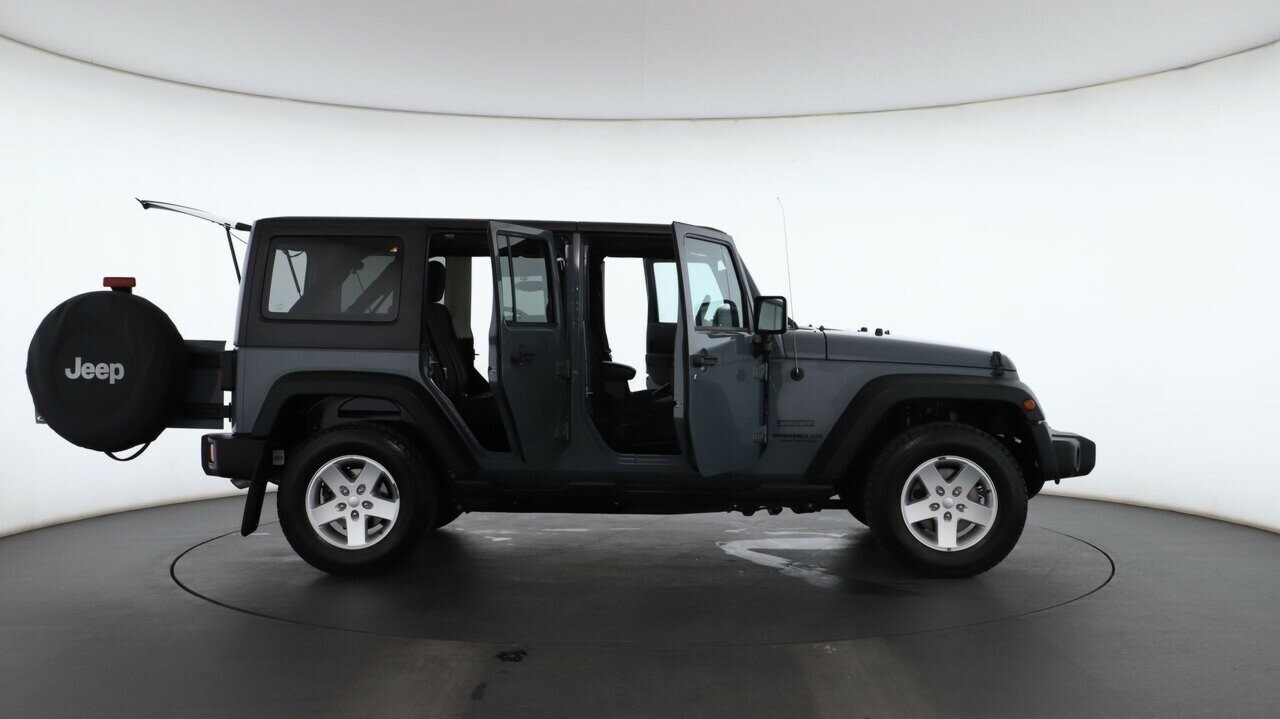 Jeep Wrangler image 2