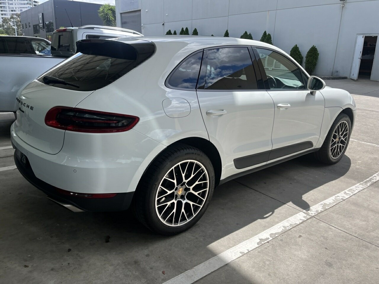 Porsche Macan image 3