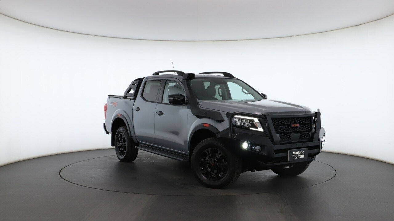 Nissan Navara image 1