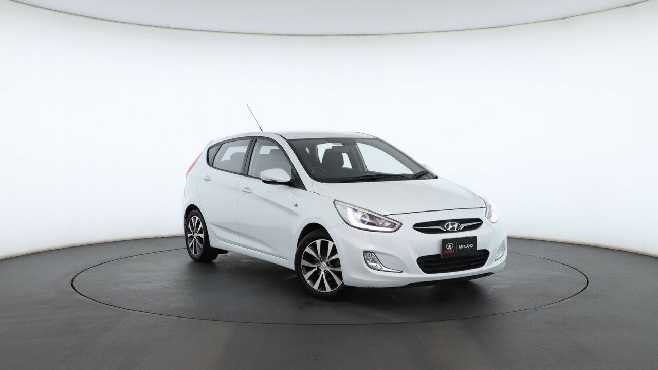 Hyundai Accent image 1