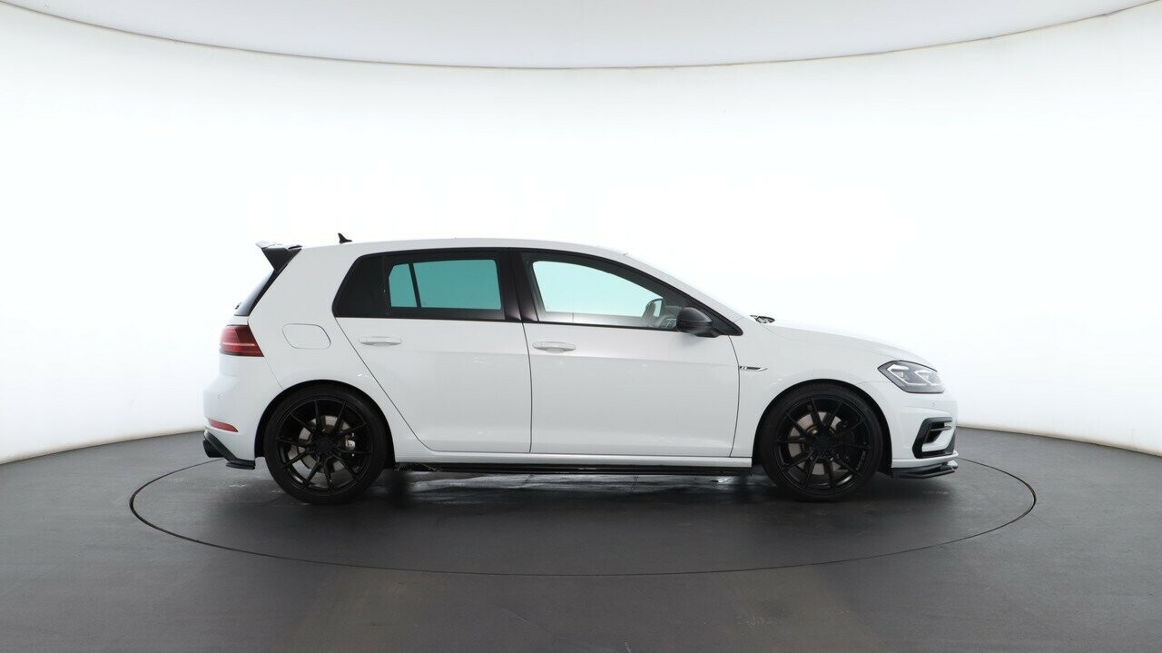 Volkswagen Golf image 2