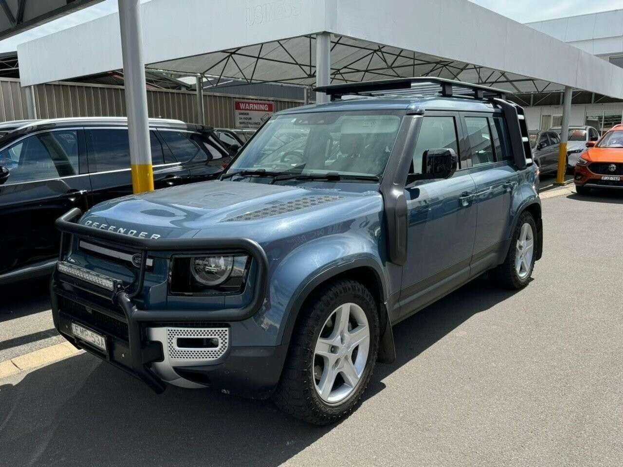 Land Rover Defender image 1