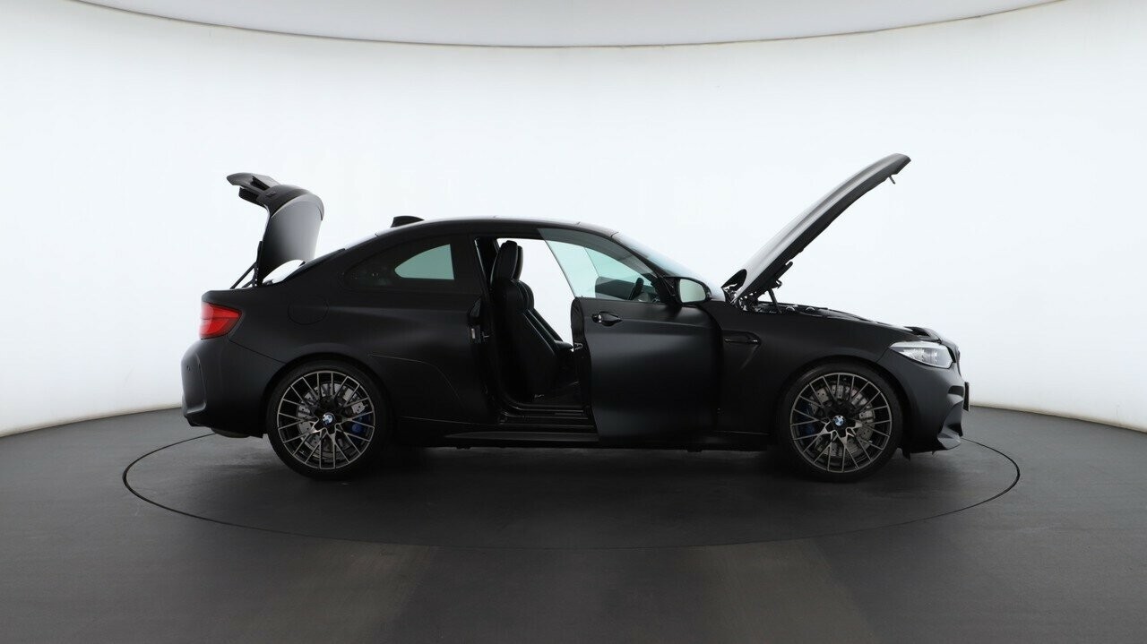 BMW M2 image 2