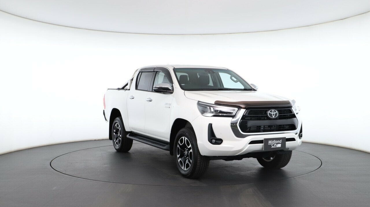 Toyota Hilux image 4