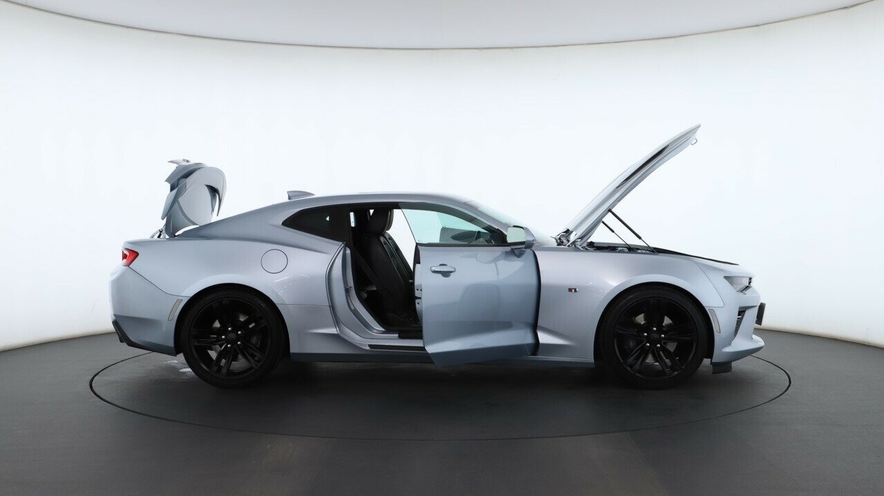 Chevrolet Camaro image 3