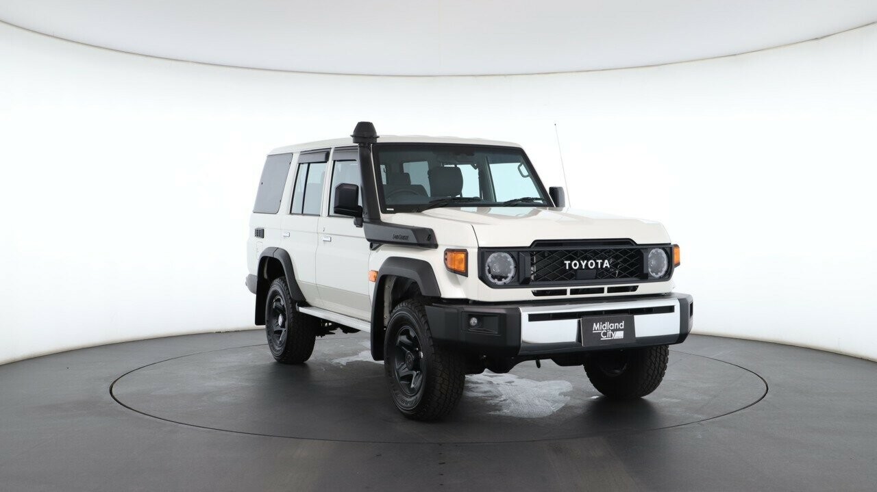 Toyota Landcruiser image 4