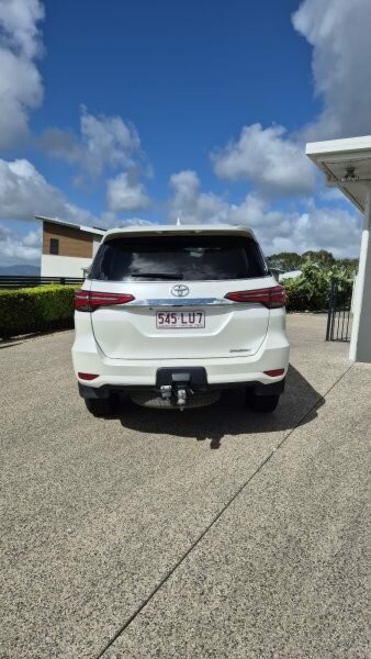 Toyota Fortuner image 1