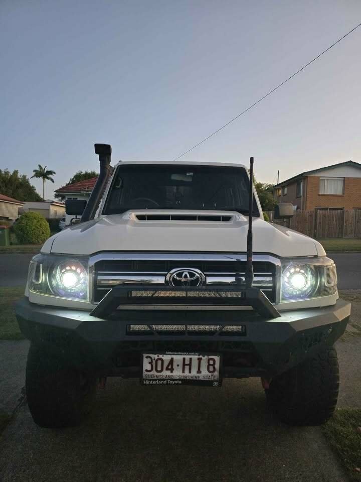 Toyota Landcruiser image 3