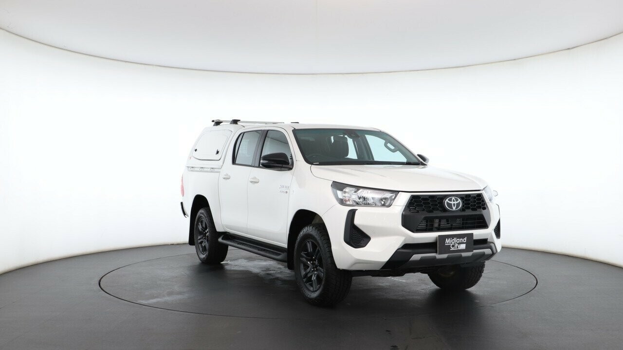 Toyota Hilux image 4