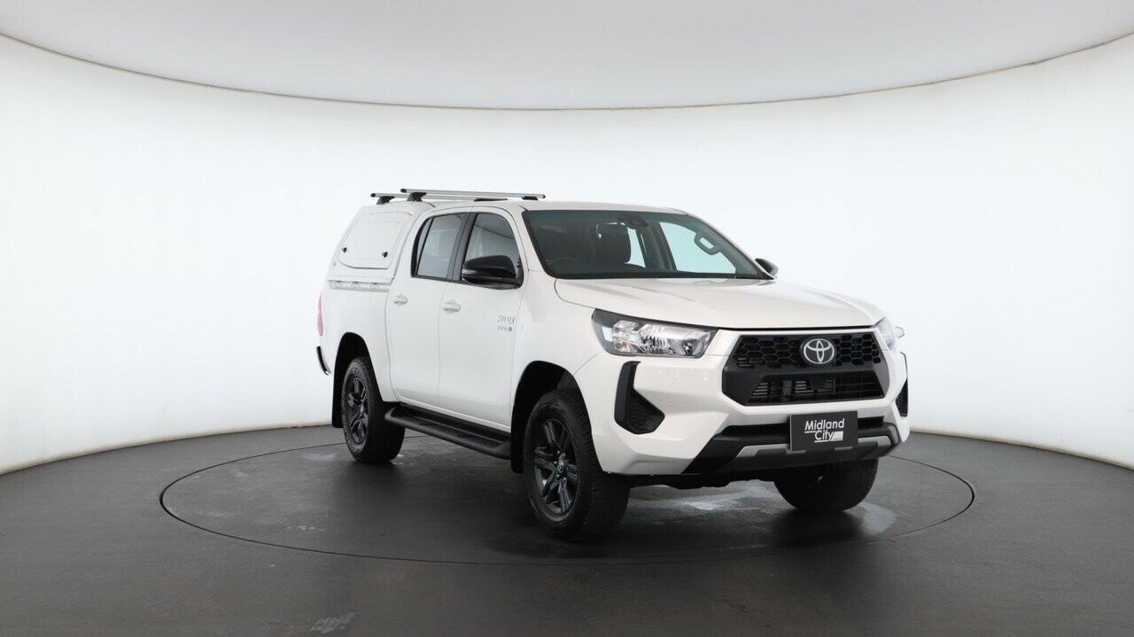 Toyota Hilux image 4