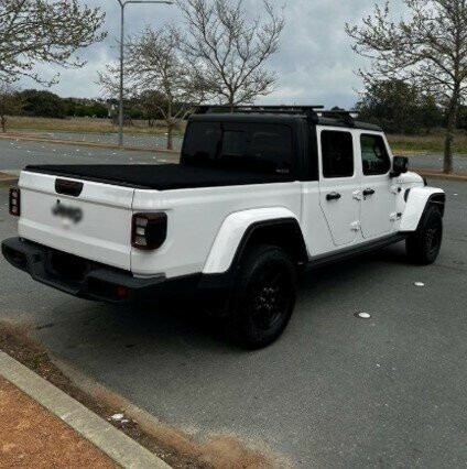 Jeep Gladiator image 4