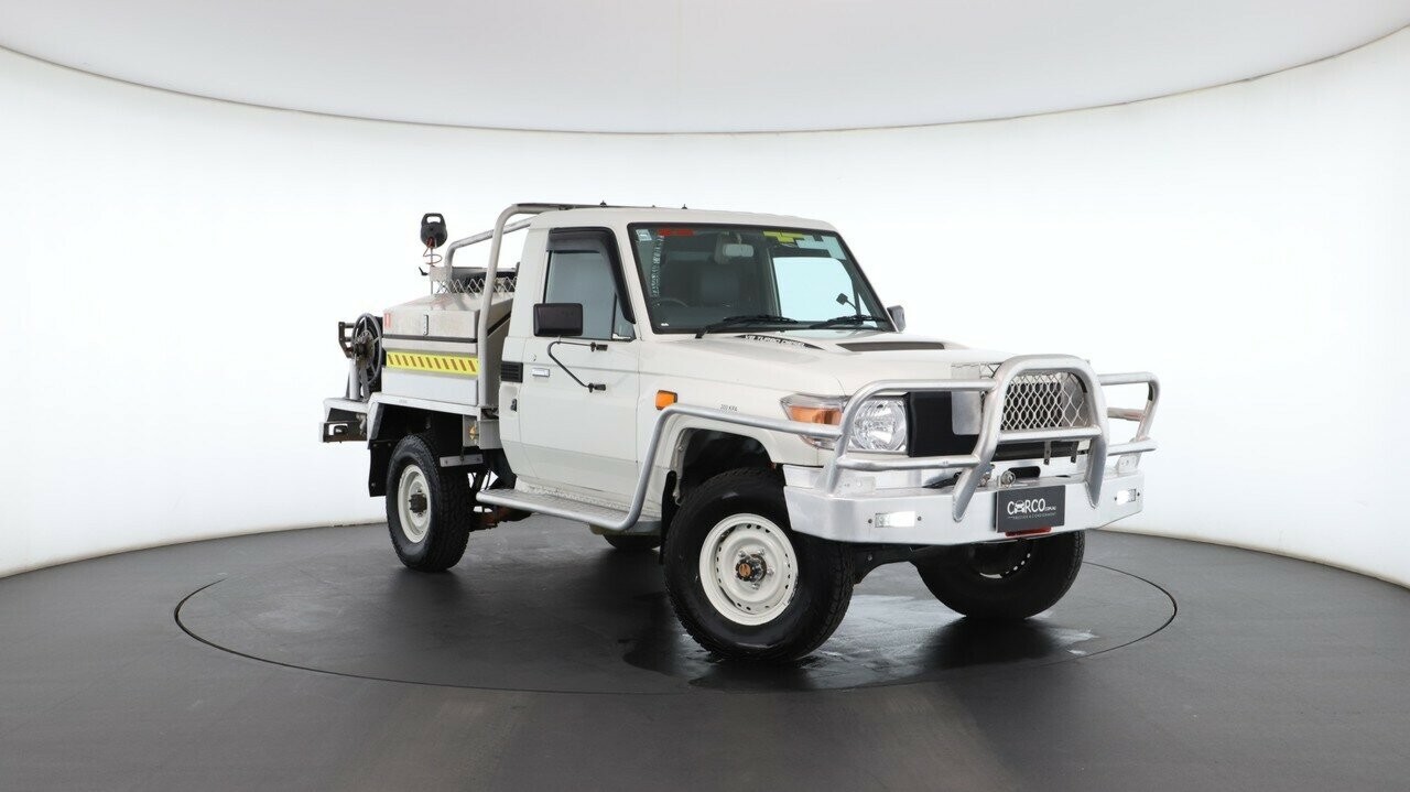 Toyota Landcruiser image 1