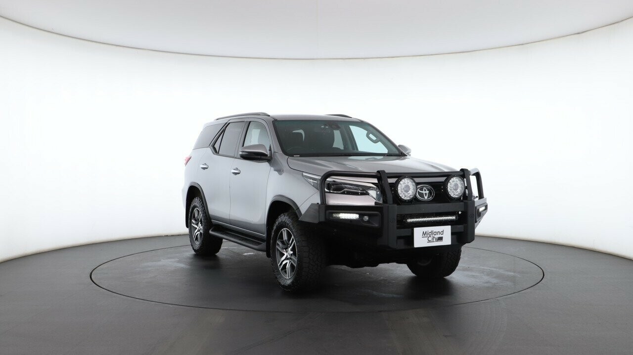 Toyota Fortuner image 4