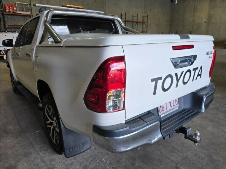 Toyota Hilux image 4