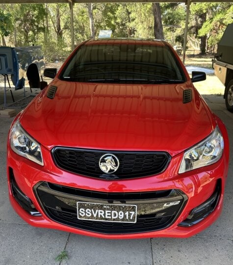 Holden Commodore image 1