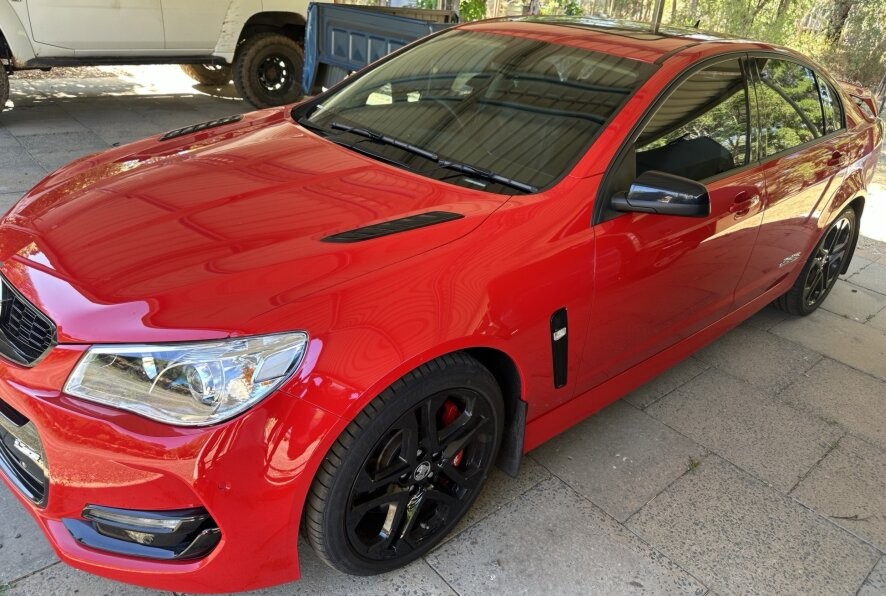 Holden Commodore image 2