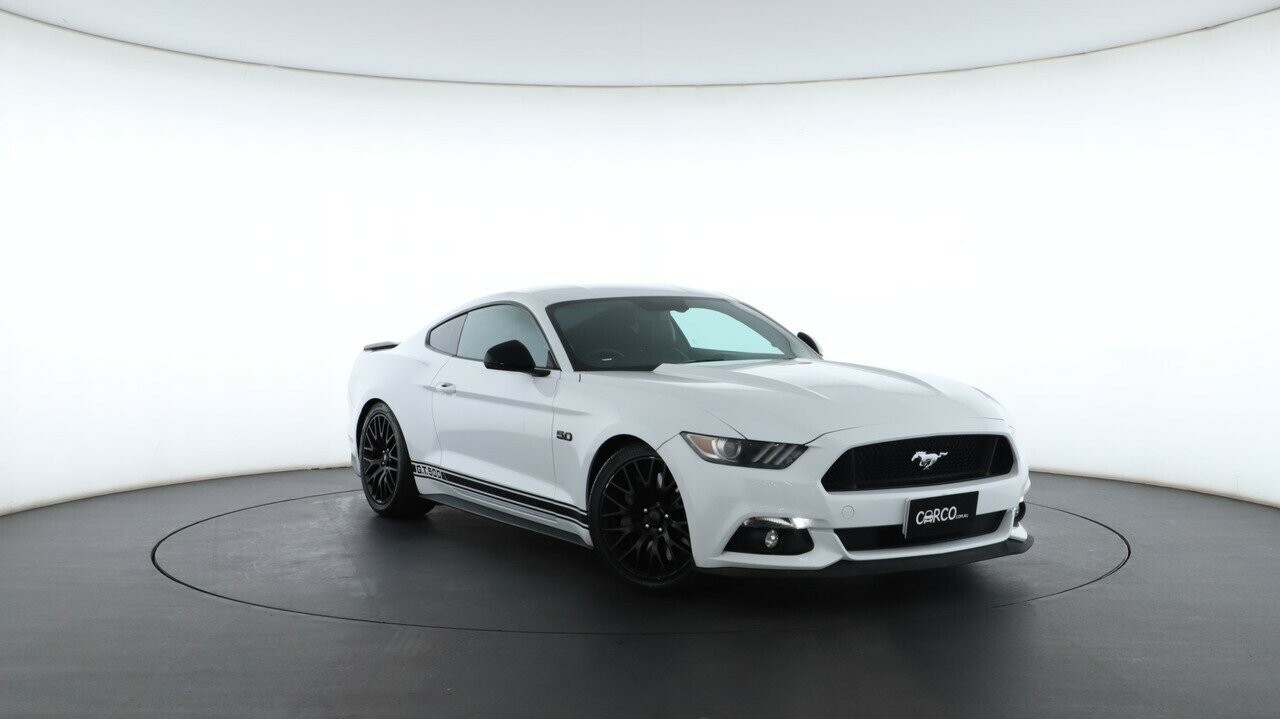 Ford Mustang image 1