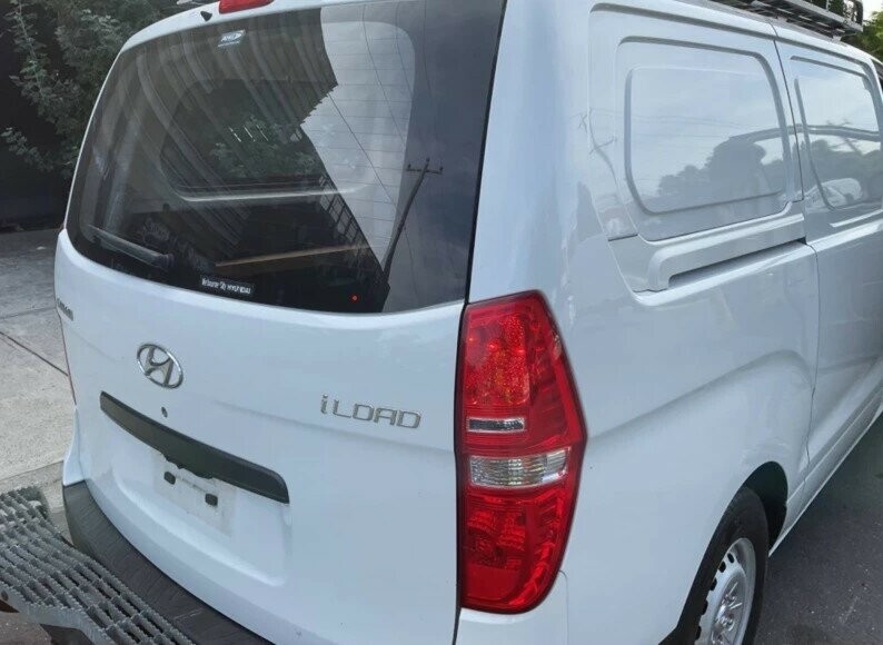 Hyundai Iload image 2