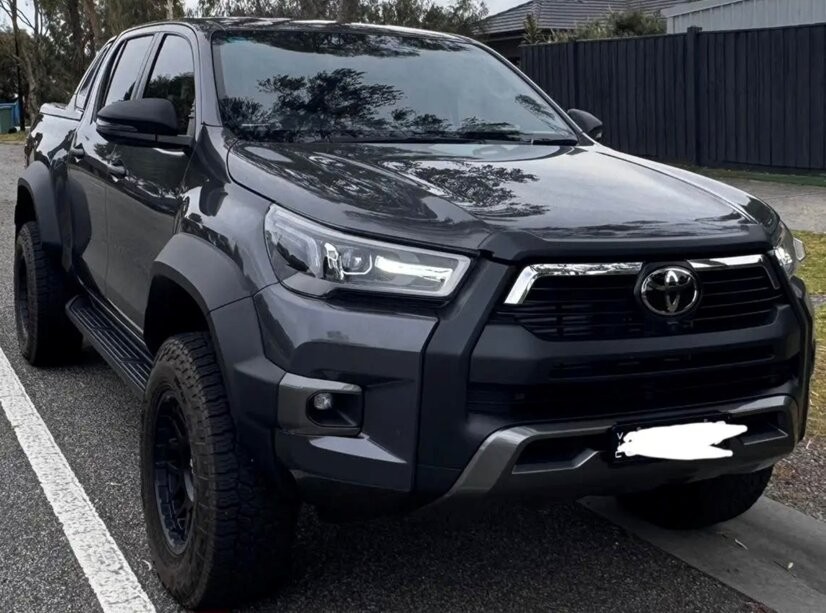 Toyota Hilux image 3