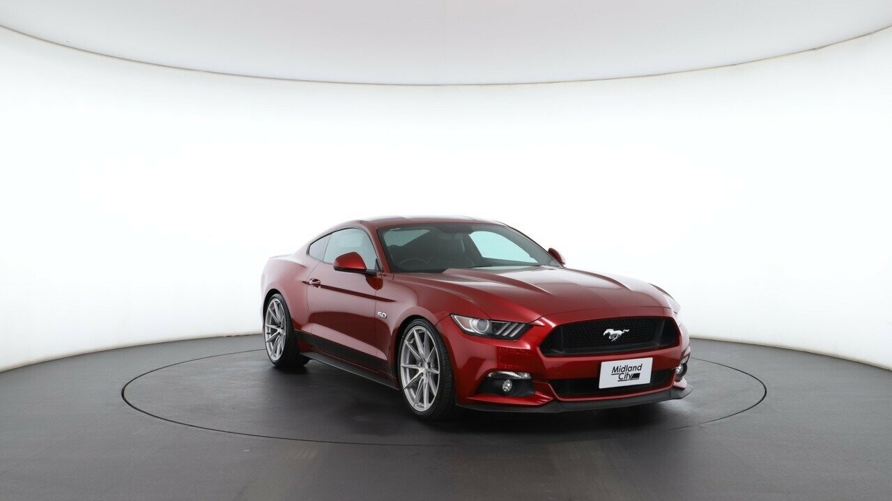 Ford Mustang image 4