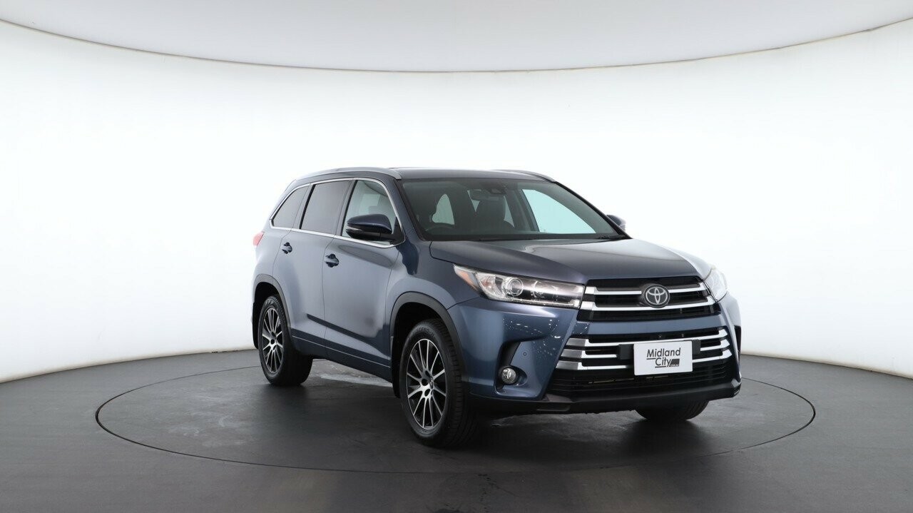 Toyota Kluger image 4