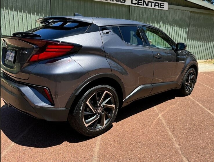 Toyota C-hr image 1