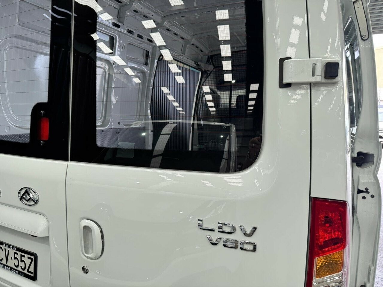 LDV V80 image 2