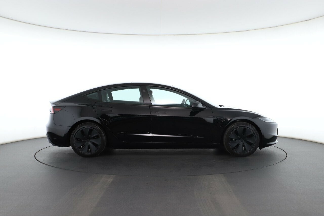 Tesla Model 3 image 2