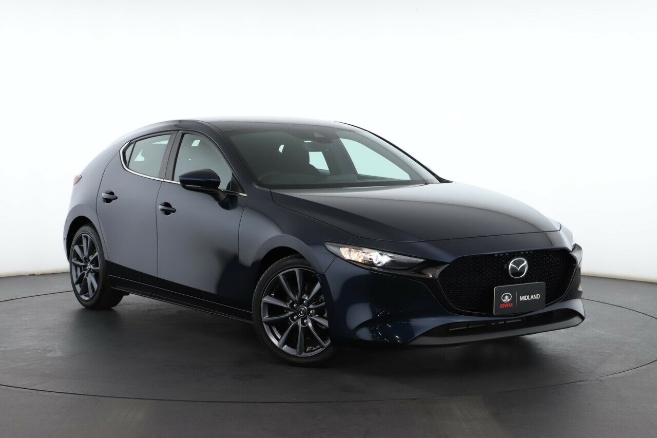 Mazda 3 image 1