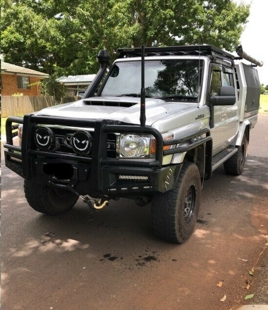 Toyota Landcruiser image 2