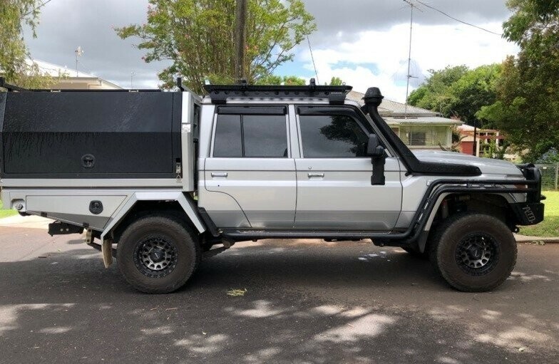 Toyota Landcruiser image 3