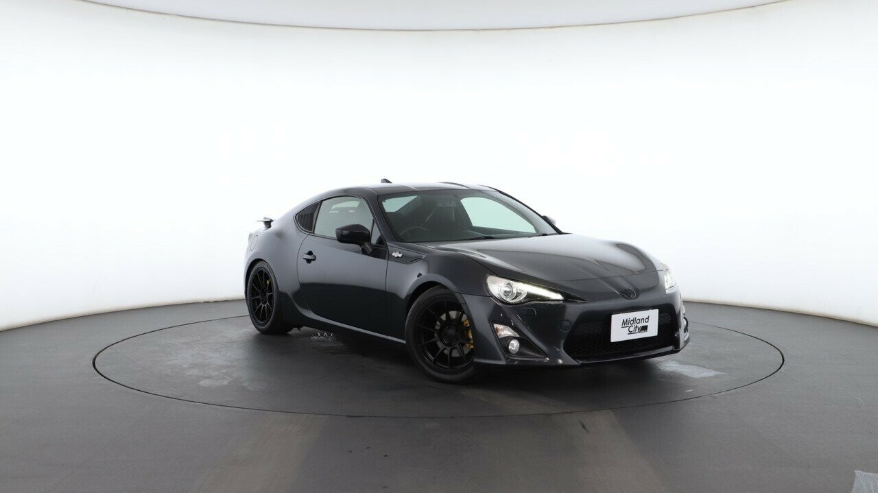 Toyota 86 image 2