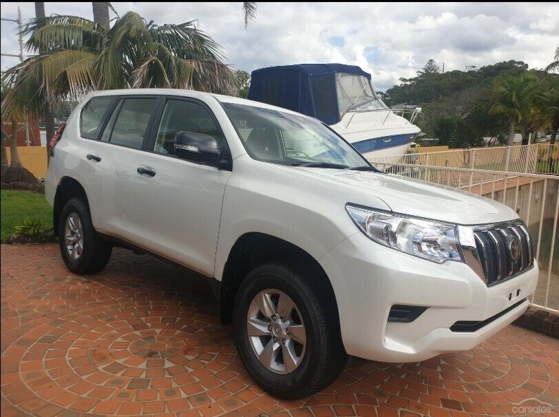 Toyota Landcruiser Prado image 1