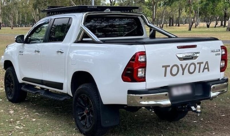 Toyota Hilux image 4