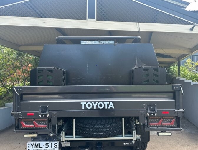 Toyota Landcruiser image 3